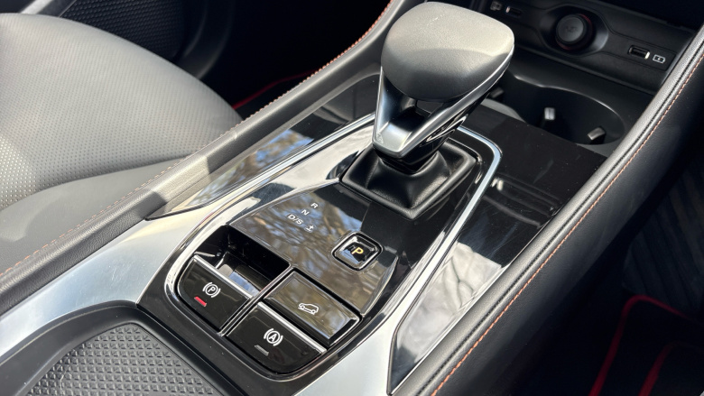 MG HS 1.5 T-GDI Trophy 5dr DCT Petrol Hatchback